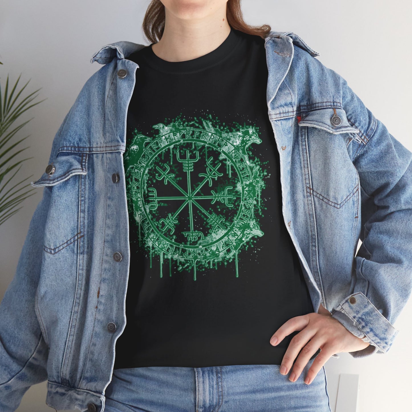 Vegvísir Compass Graphic Tee Green
